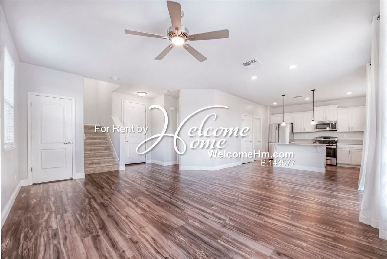2360 Soprano Dr - Photo 7 of 41