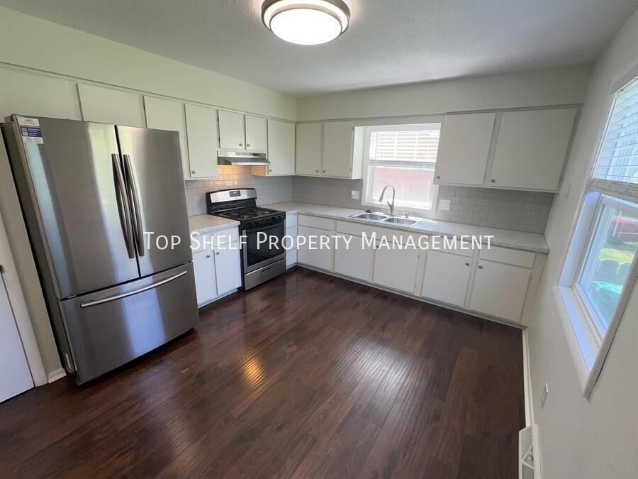 308 Sw Westview Dr - Photo 4 of 12