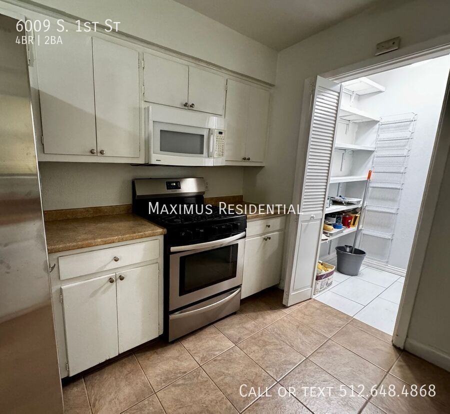 6009 S 1st St - Photo 5 of 16