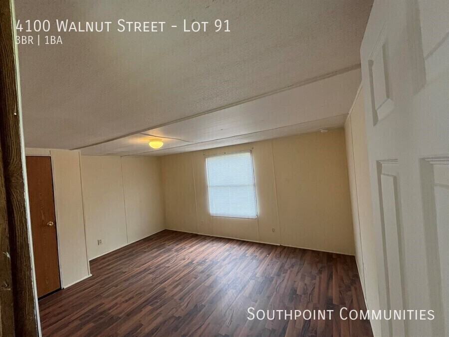 4100 Walnut St - Photo 4 of 8