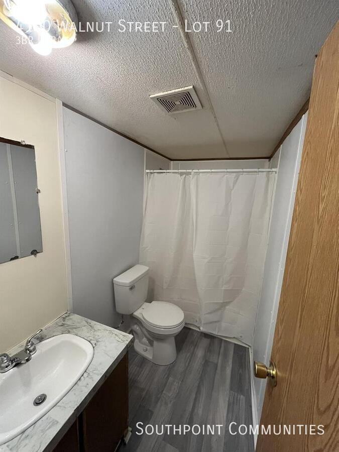 4100 Walnut St - Photo 5 of 8