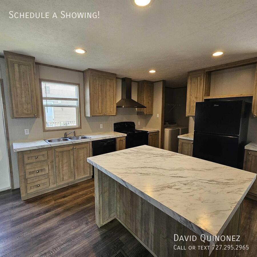 3211 Victor Ln - Photo 2 of 14
