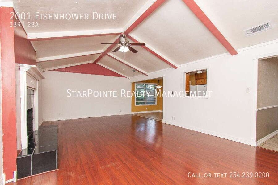2001 Eisenhower Dr - Photo 3 of 18