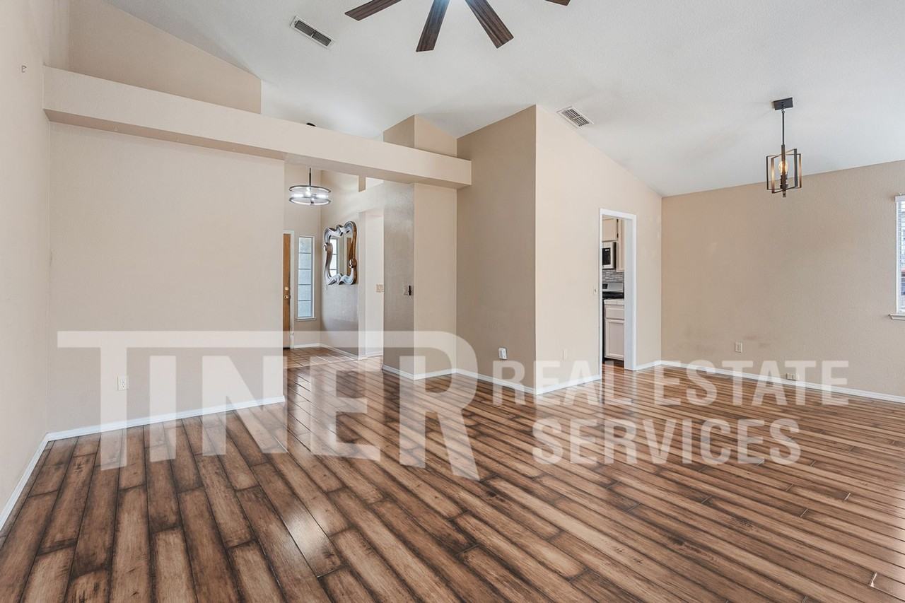 1218 Chablis Cir - Photo 5 of 24