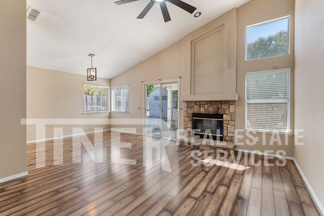 1218 Chablis Cir - Photo 6 of 24
