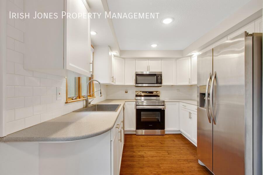 3884 Mapleton Rd #LEFT - Photo 5 of 20