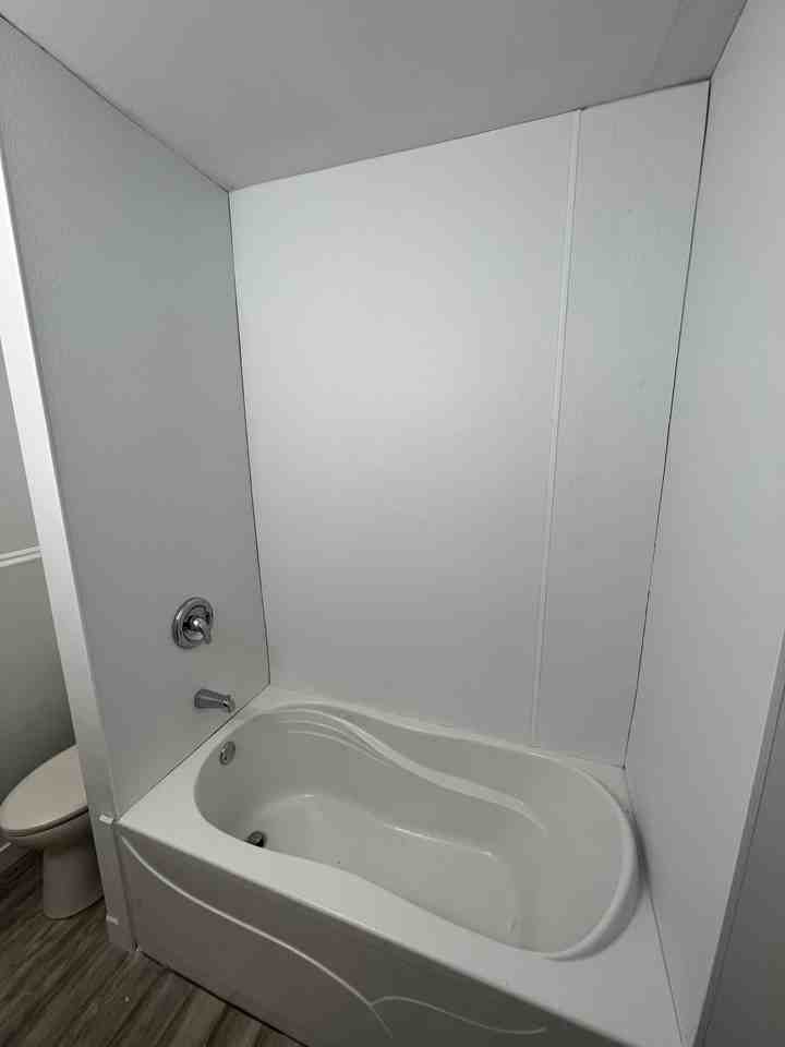 45 Ontario Ave - Photo 4 of 6