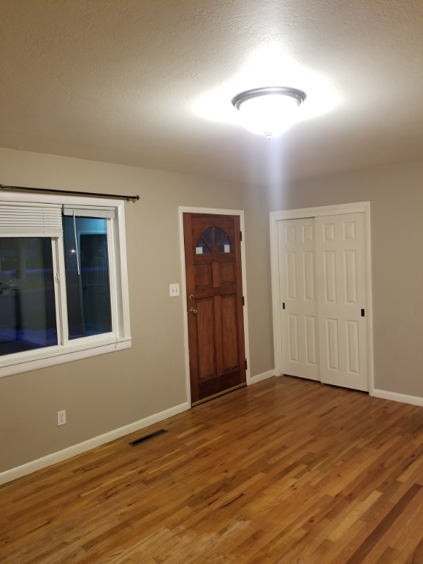 1207 Castlerock Dr - Photo 6 of 20