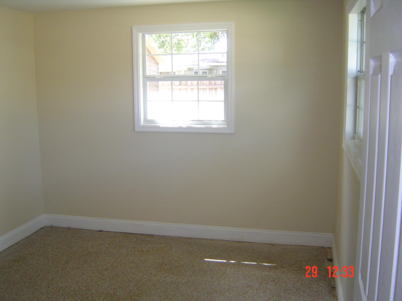 5010 98th Ave N #B - Photo 5 of 5
