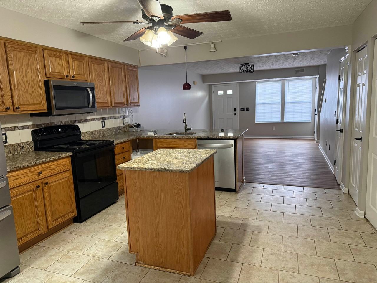 4215 Bowman Meadow Dr - Photo 4 of 15