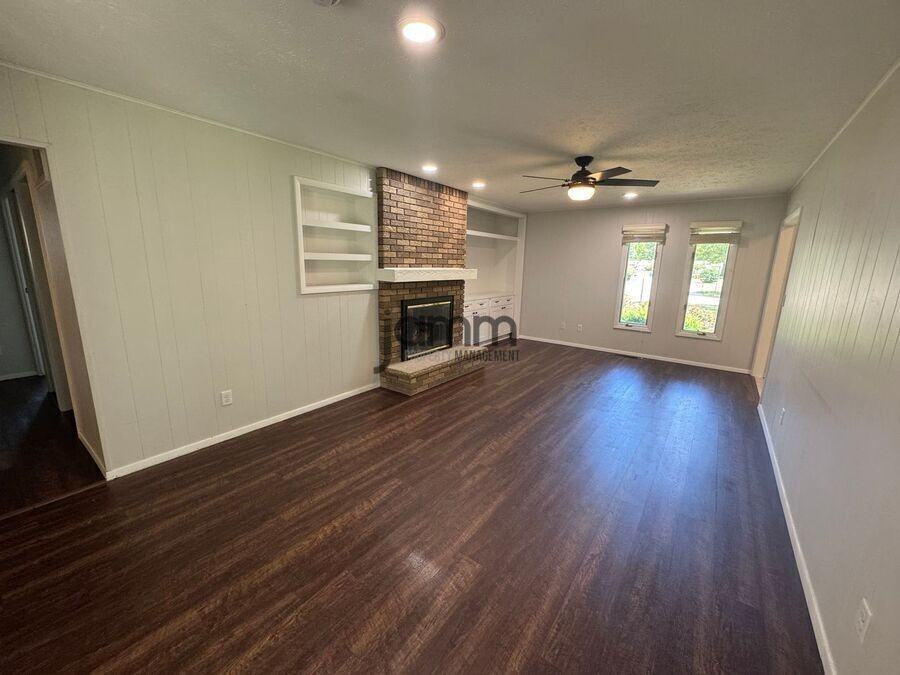 5250 Mills Creek Ln - Photo 6 of 26