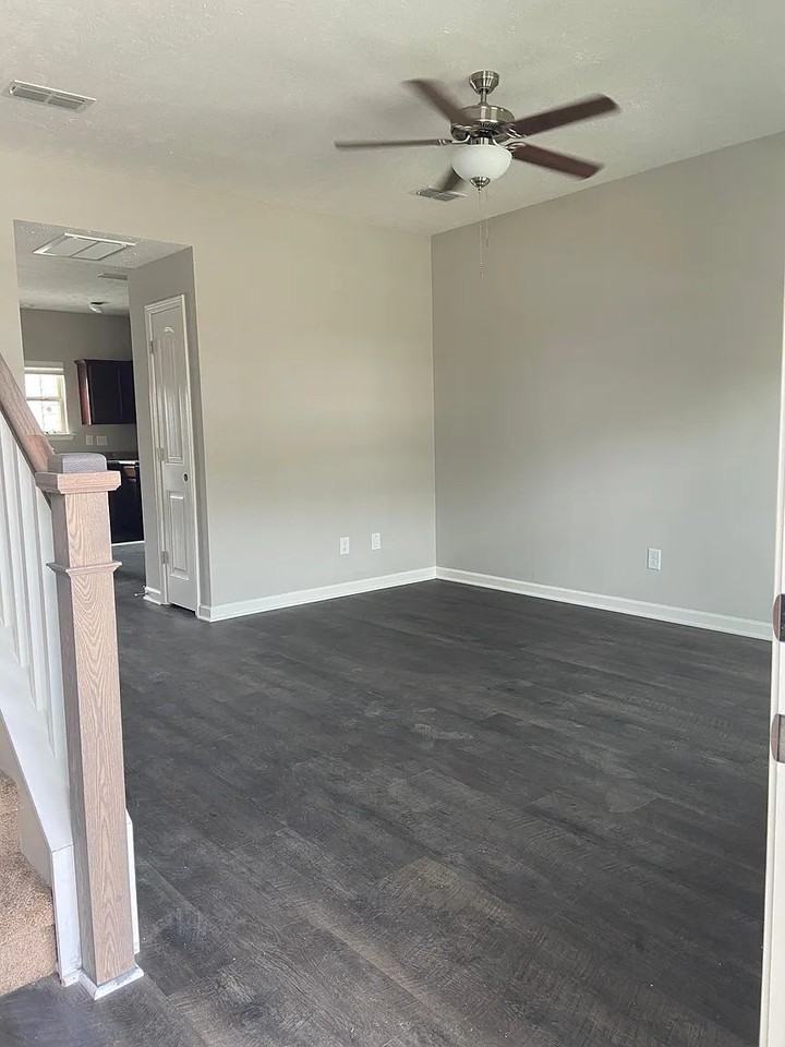 4054 Saddlecreek Way - Photo 3 of 16