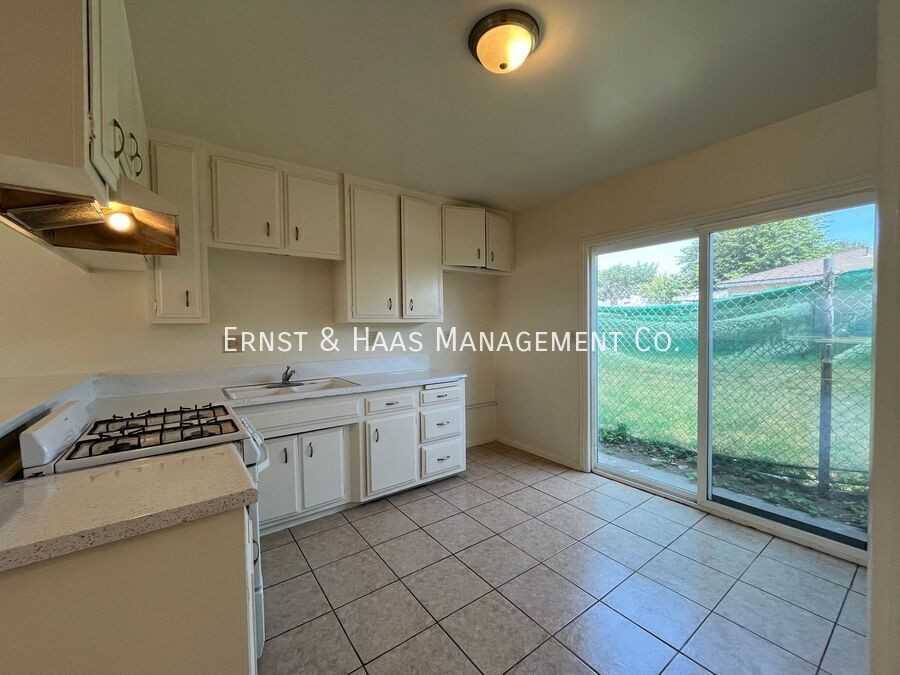 5940 Atlantic Ave #C - Photo 2 of 10