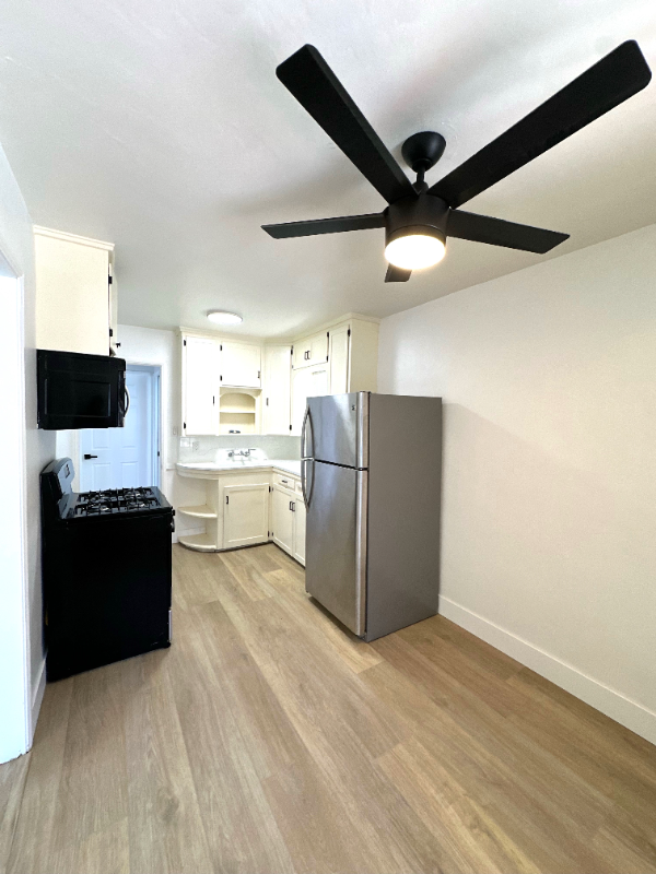 4158 52nd St #4160 - Photo 5 of 16