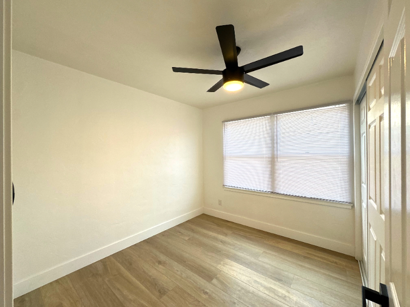 4158 52nd St #4160 - Photo 7 of 16