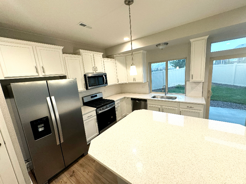 6008 Callan Dr - Photo 6 of 20