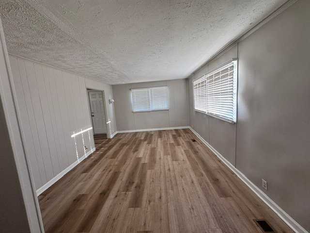 3940 Sandclay Dr - Photo 5 of 16