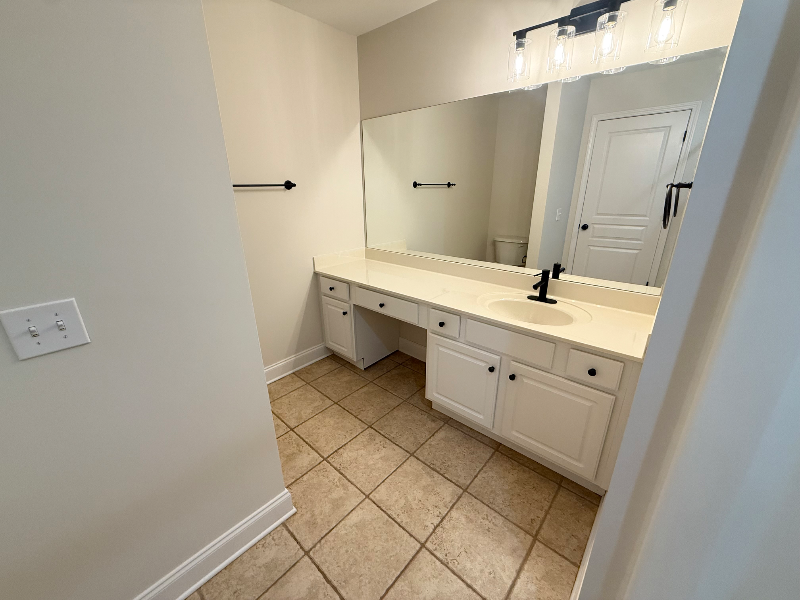521 E Perkins Creek Rd - Photo 7 of 13