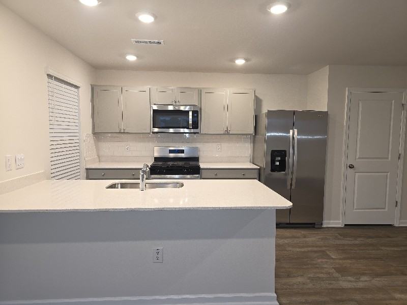 408 Honeycutt Oaks Dr - Photo 4 of 20