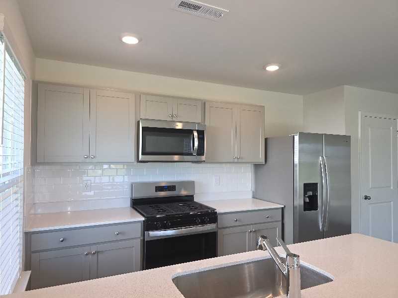 408 Honeycutt Oaks Dr - Photo 5 of 20