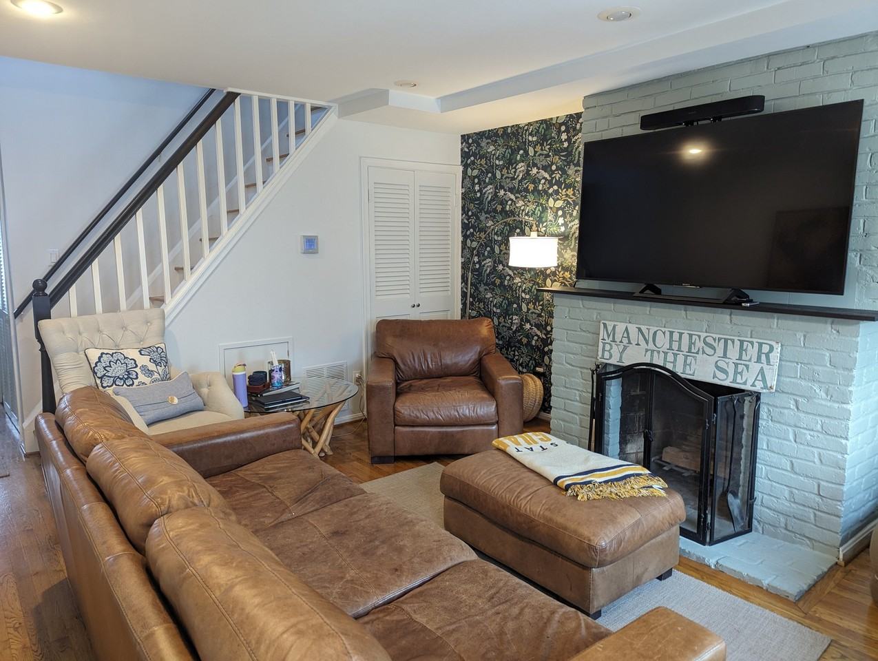 726 6th St Ne #1 - Photo 2 of 14