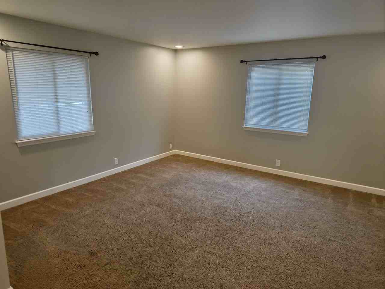 506 Adams St #A - Photo 6 of 14