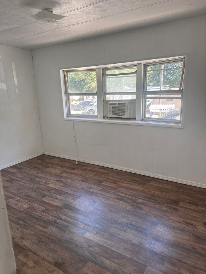 222 Airport Dr #5 - Photo 2 of 12