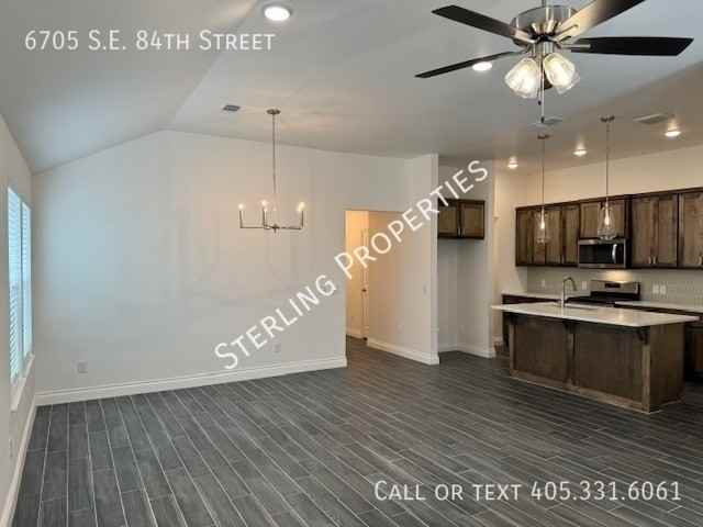 6705 Se 84th St - Photo 6 of 38