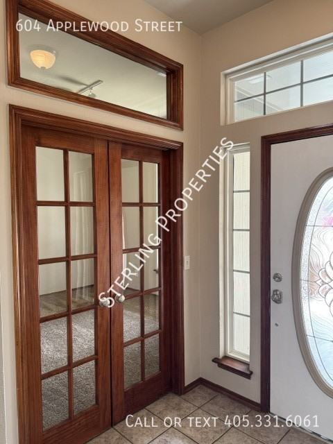 604 Applewood St - Photo 4 of 39