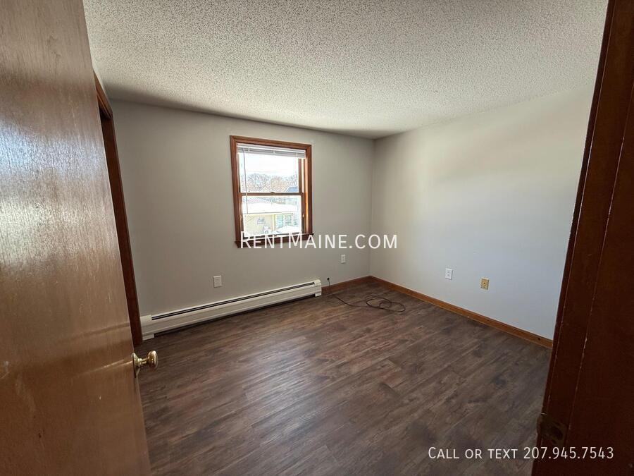 381 Pine St #4 - Photo 7 of 14
