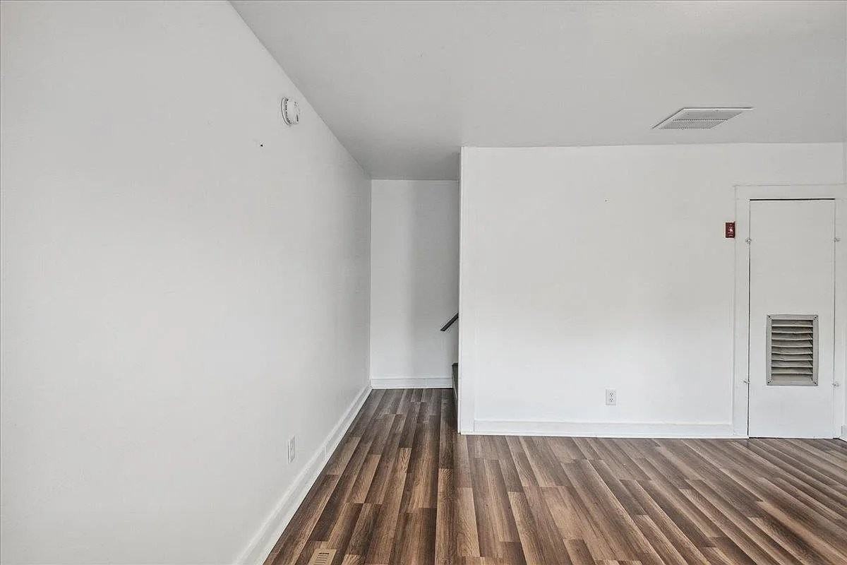 21 South St #23 - Photo 7 of 13