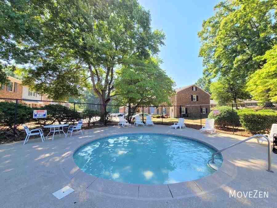 3003 Overton Dr #D - Photo 7 of 39