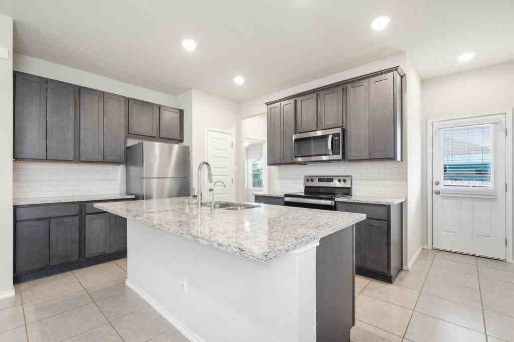 2553 Hiddenbrooke Trce - Photo 5 of 20