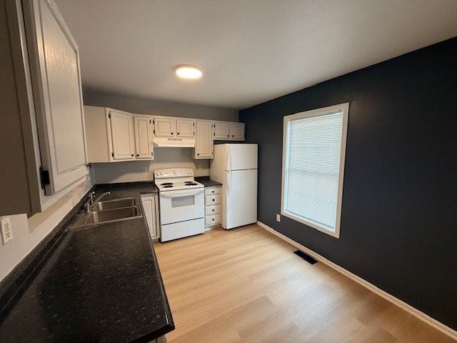 655 Mosgrove St #A - Photo 2 of 15