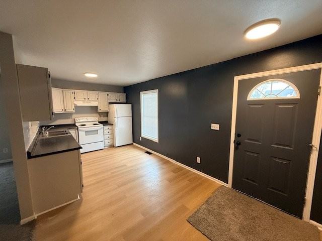 655 Mosgrove St #A - Photo 4 of 15