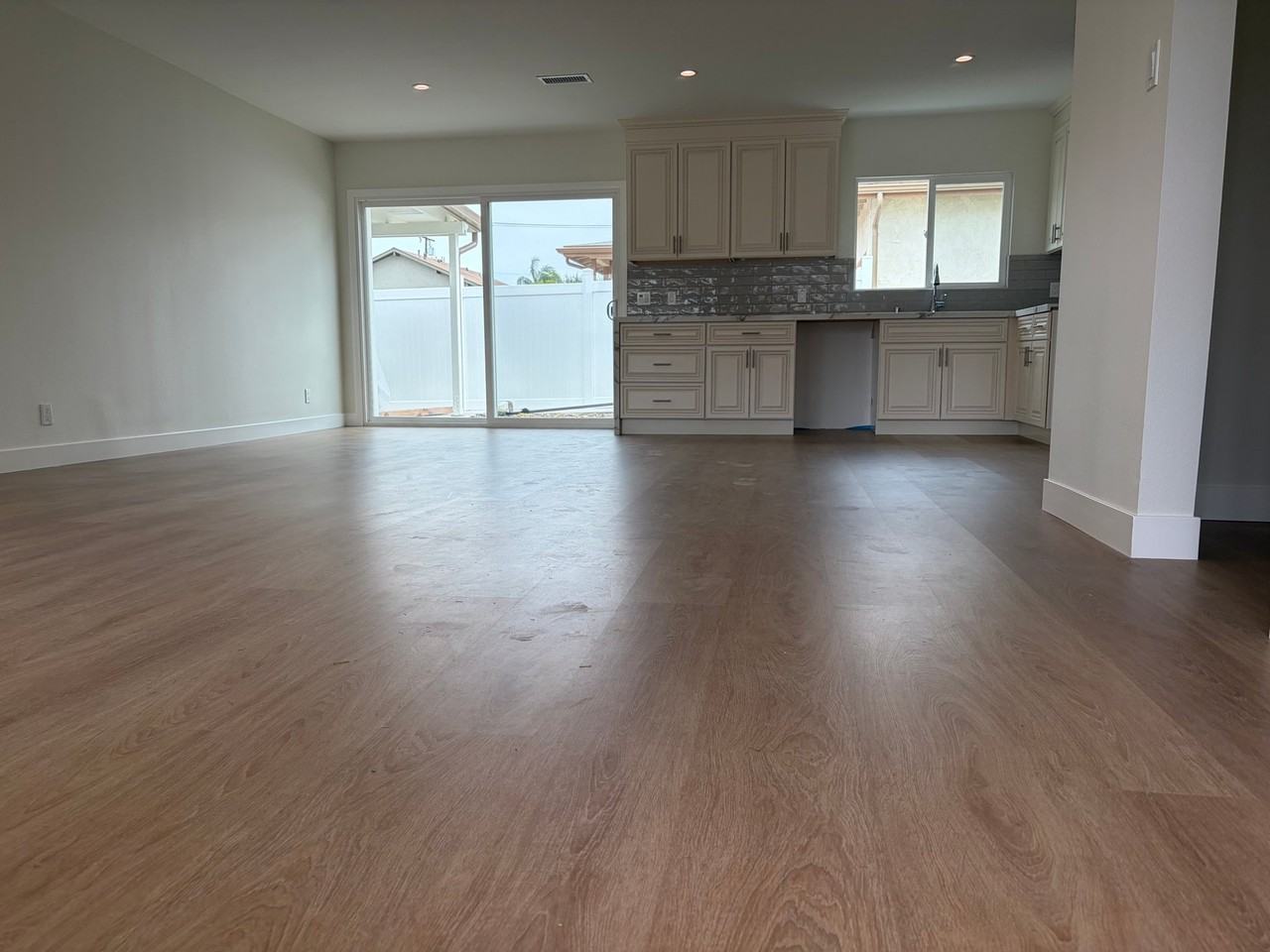 2641 Elden Ave #A - Photo 5 of 19