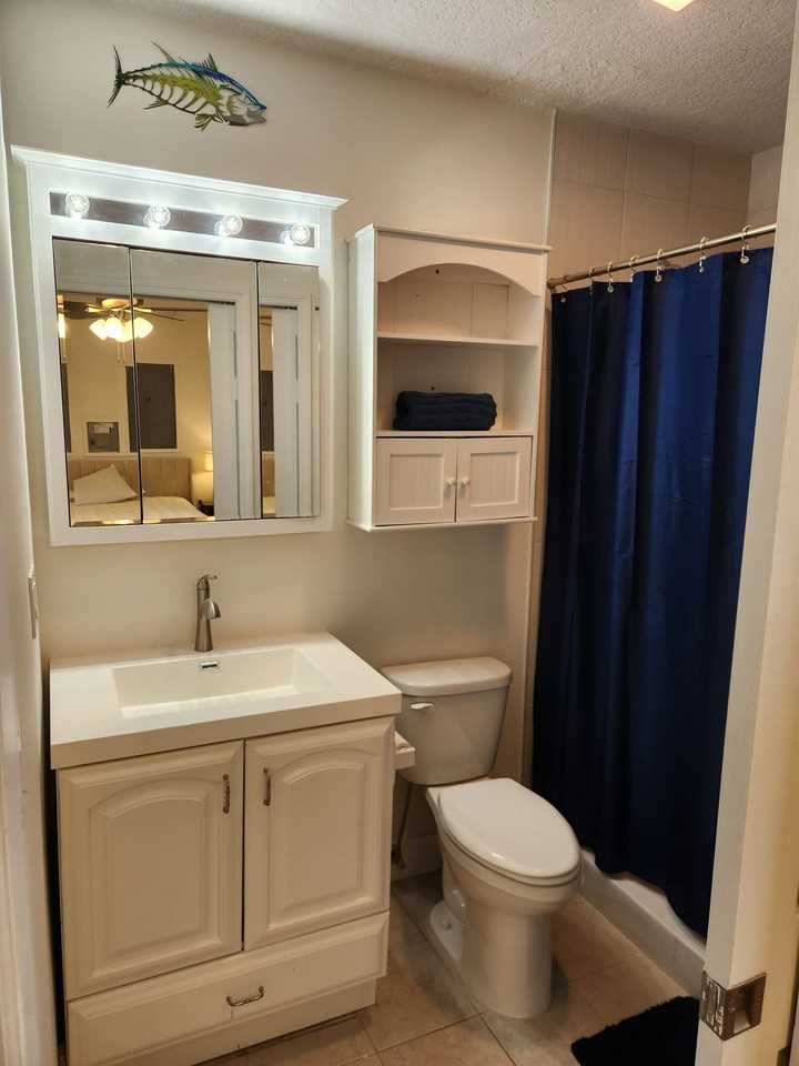 6094 Cardiff Ave - Photo 4 of 13