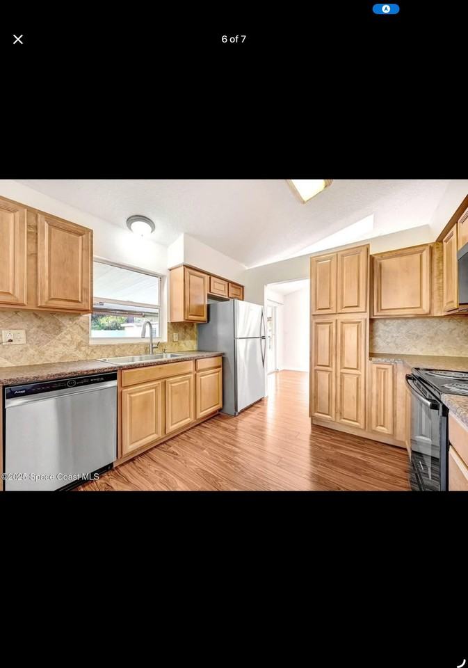 6094 Cardiff Ave - Photo 7 of 13