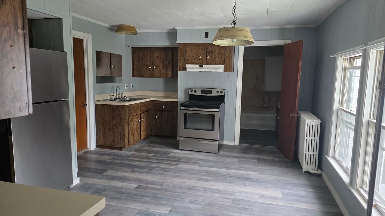617 Main St #7 - Photo 4 of 11