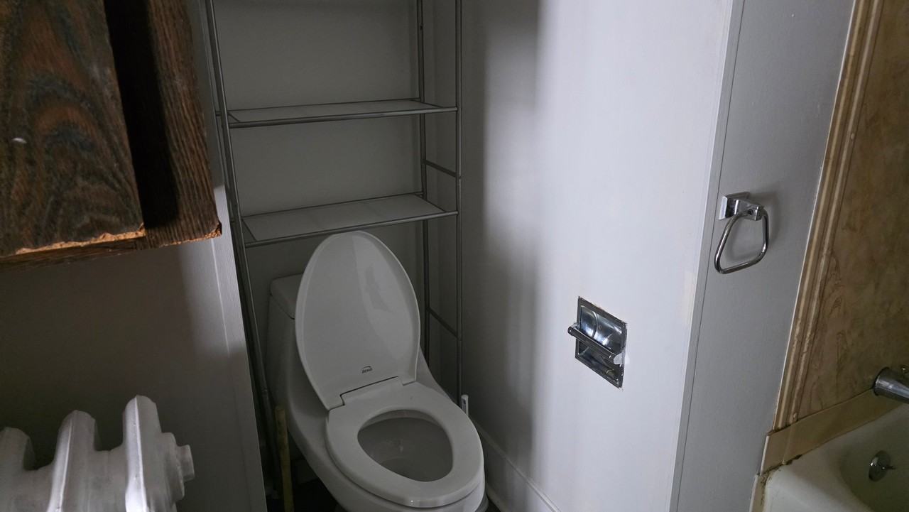 617 Main St #7 - Photo 7 of 11