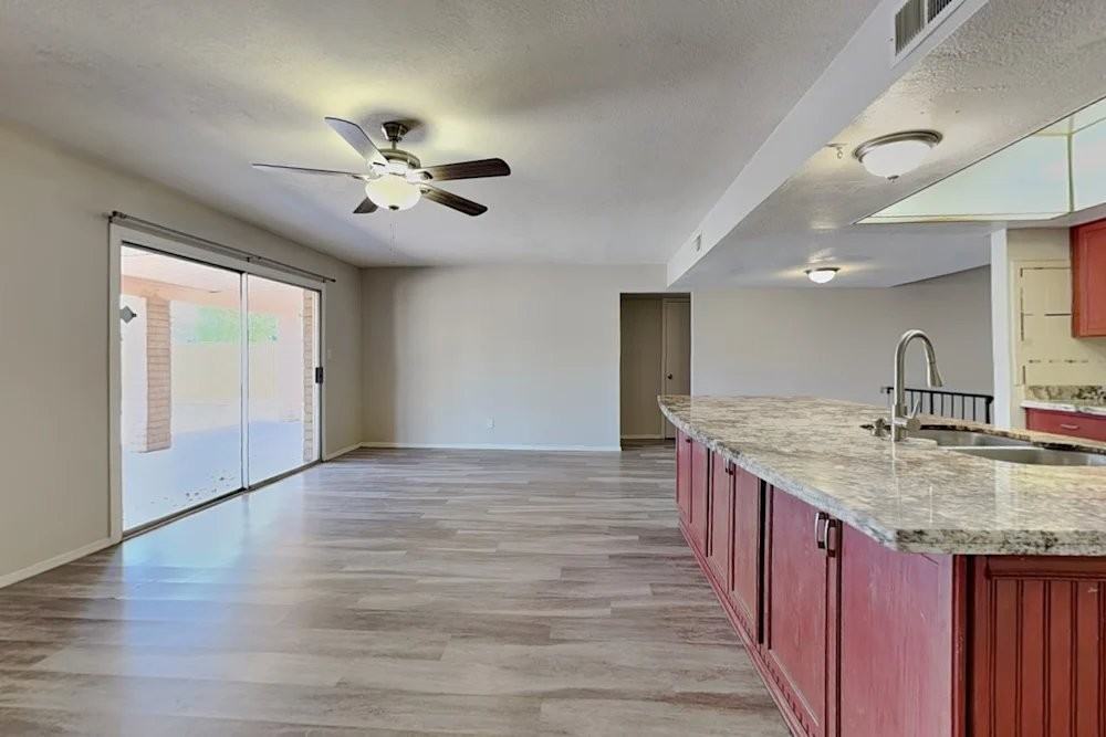 4841 W Vogel Ave - Photo 3 of 13