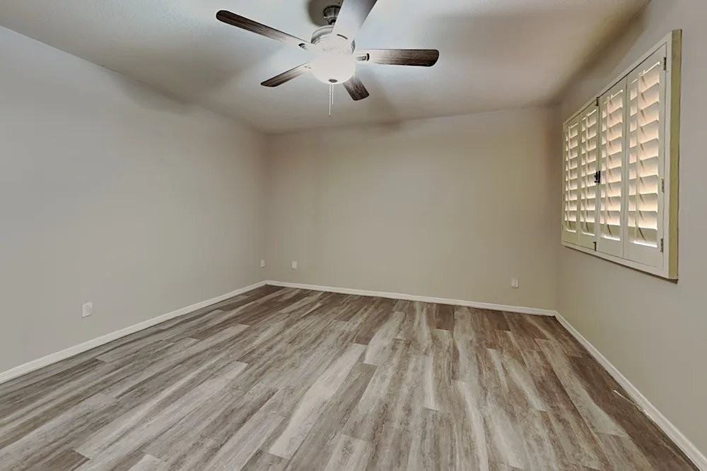 4841 W Vogel Ave - Photo 7 of 13