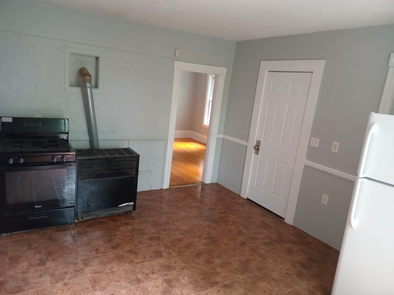 88 Marshall St #3 - Photo 6 of 10