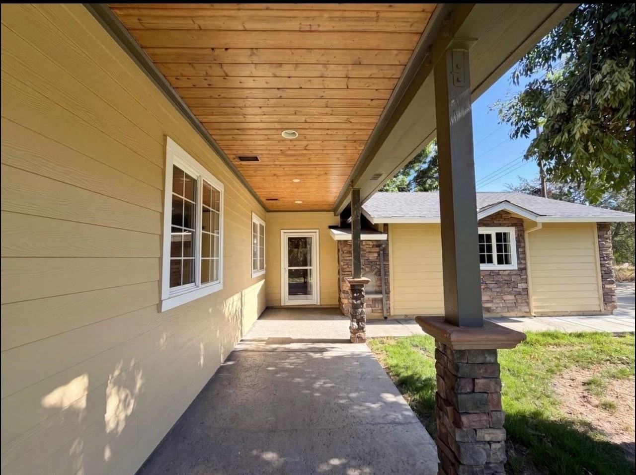 5832 Northgrove Way - Photo 6 of 13