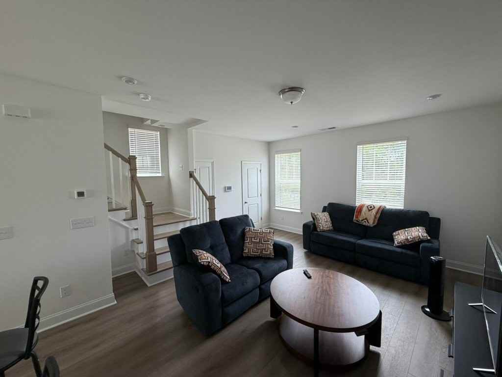 15359 Ballancroft Pkwy - Photo 3 of 17