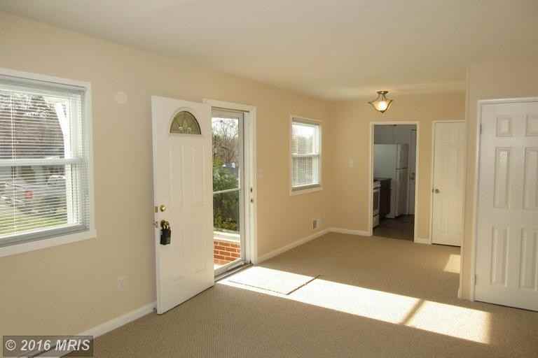 5625 Tremont Dr - Photo 3 of 26