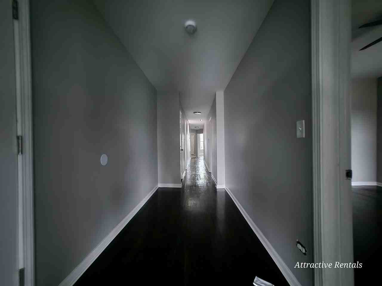 3656 S Indiana Ave - Photo 5 of 16