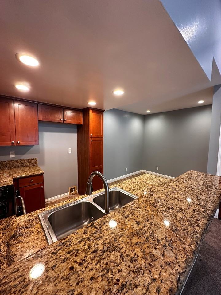 920 S Palmetto Ave #2 - Photo 3 of 16