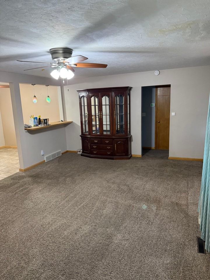 2025 Adams St - Photo 2 of 19