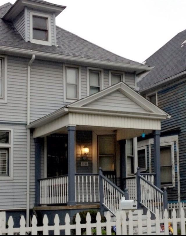 1748 Calumet St - Photo 2 of 15